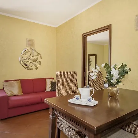 Friendly Candia House Rome